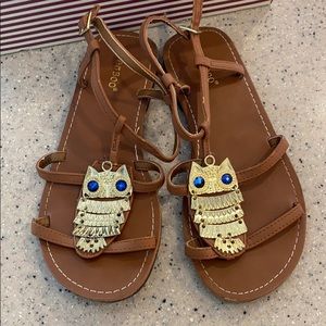 Strappy owl sandals